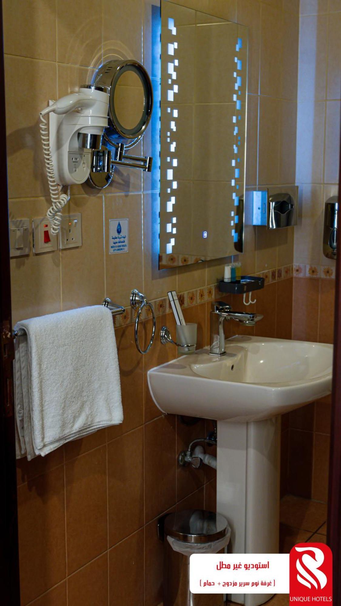 Al Andalus Tolen Hotel Джеда Екстериор снимка