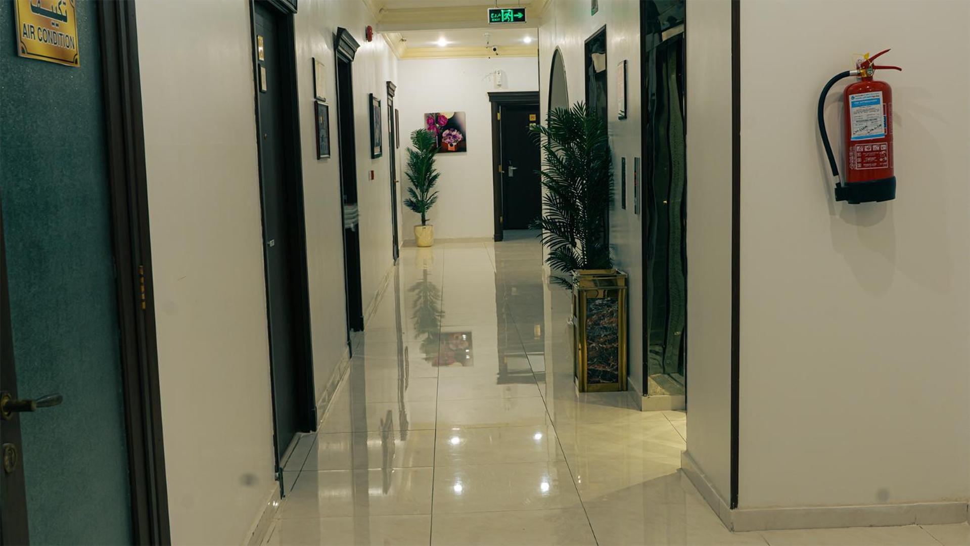 Al Andalus Tolen Hotel Джеда Екстериор снимка